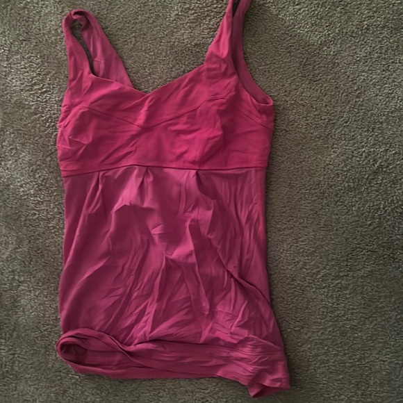 lululemon tank - Picture 1 of 2